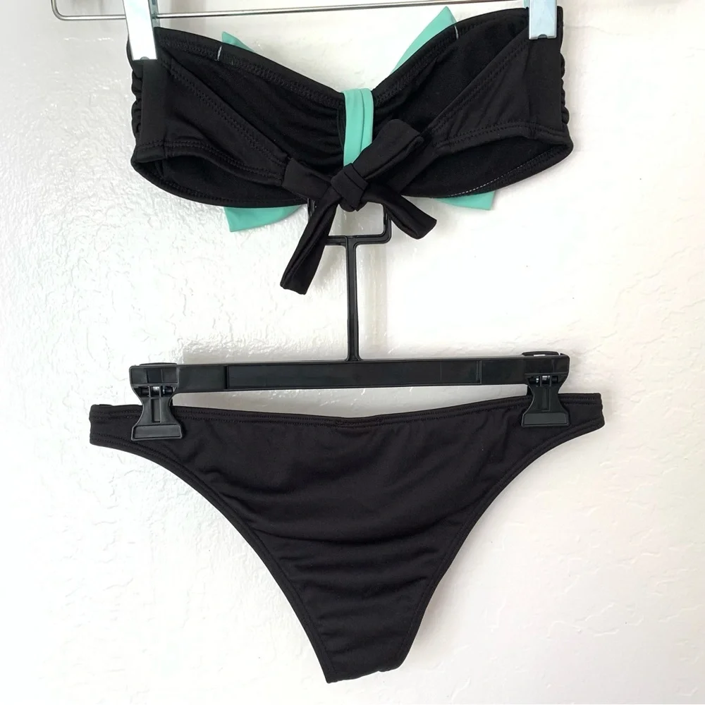 Dippin' Daisy's Contrast Bow Bandeau Bikini Set - Size S - Picture 2 of 7